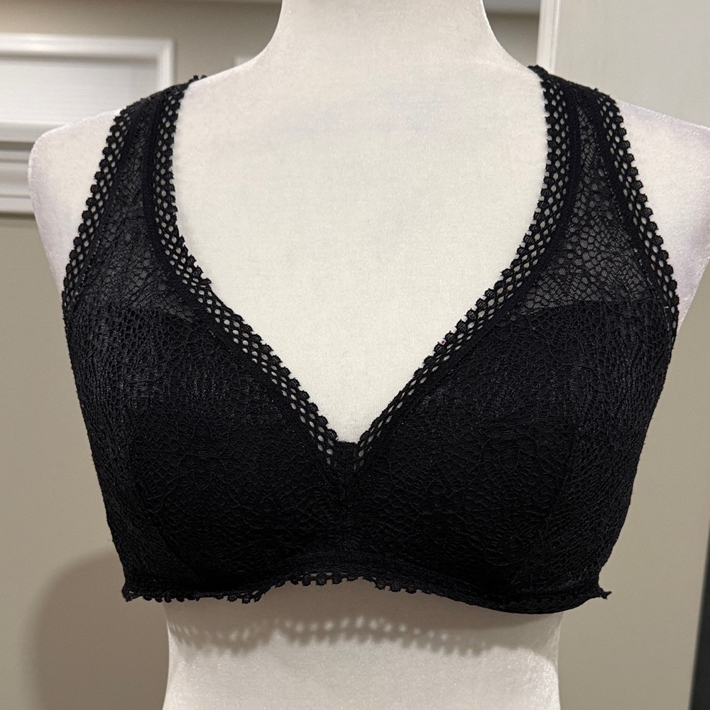 Victoria's Secret Elegant Black Lace Bra
